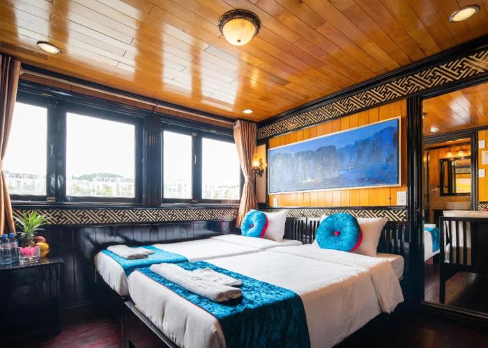 Swan Cruises Halong