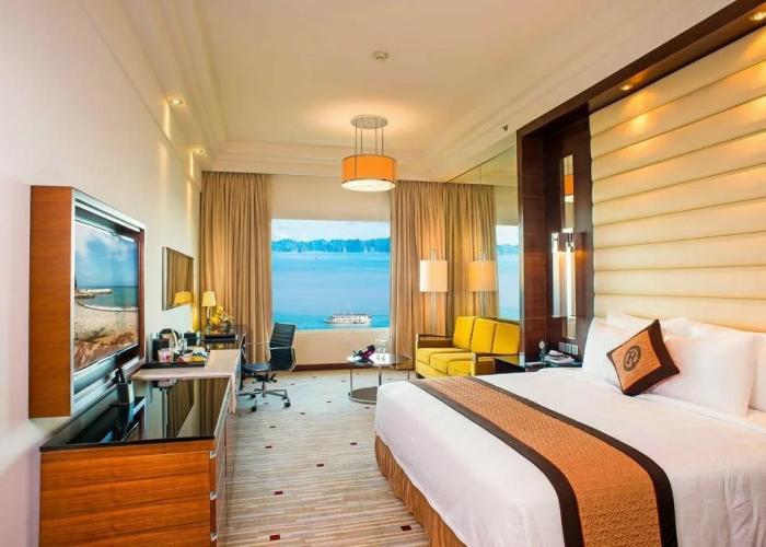 Royal Halong Hotel