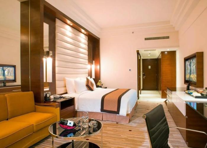 Royal Halong Hotel