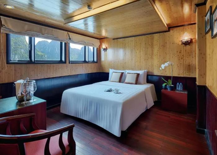 Syrena Cruises