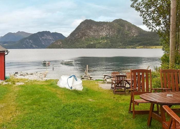 4 Person Holiday Home in Mandalen