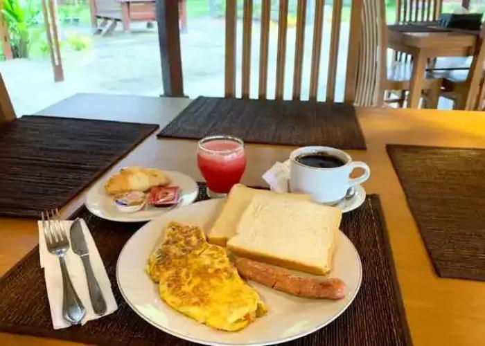 The Nalaya Hotel & Resto