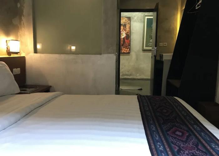 Watu Agung Guest House