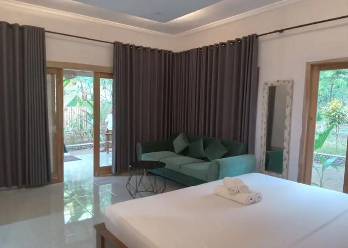 OYO 93748 Tungku Klui Hotel