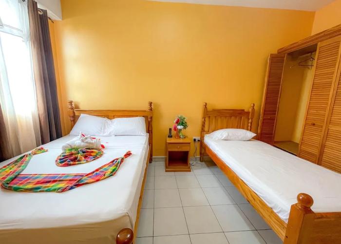 La Flamboyant Hotel