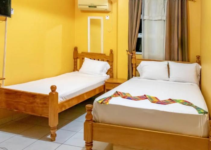 La Flamboyant Hotel