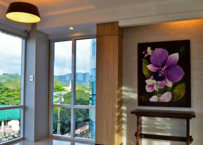 D' Hotel and Suites
