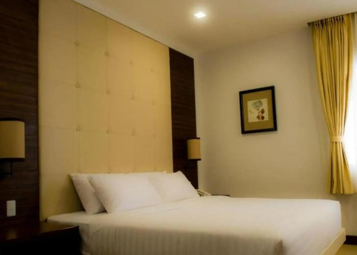 D' Hotel and Suites