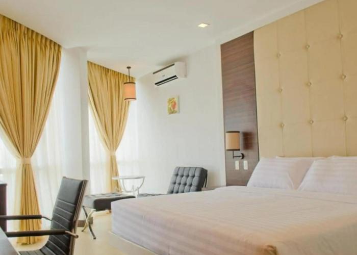 D' Hotel and Suites