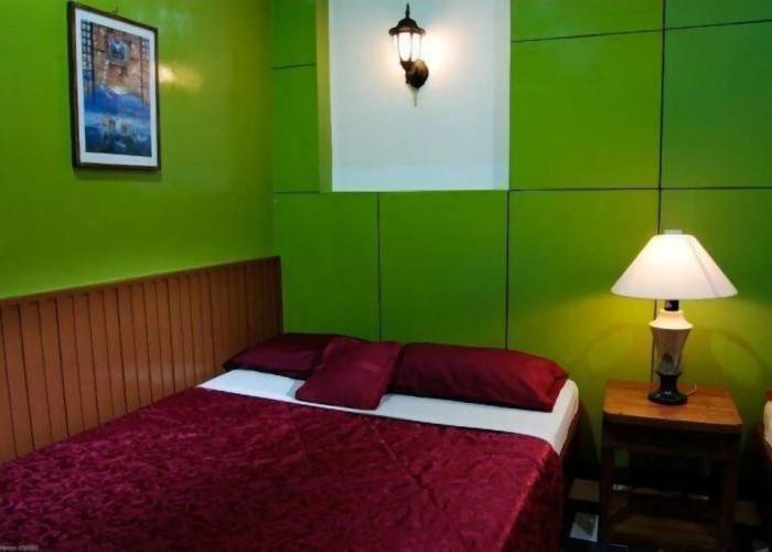 Bamboo Garden Business Inn