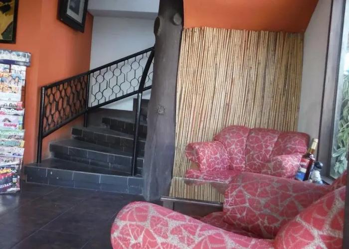 Antonios Pension House