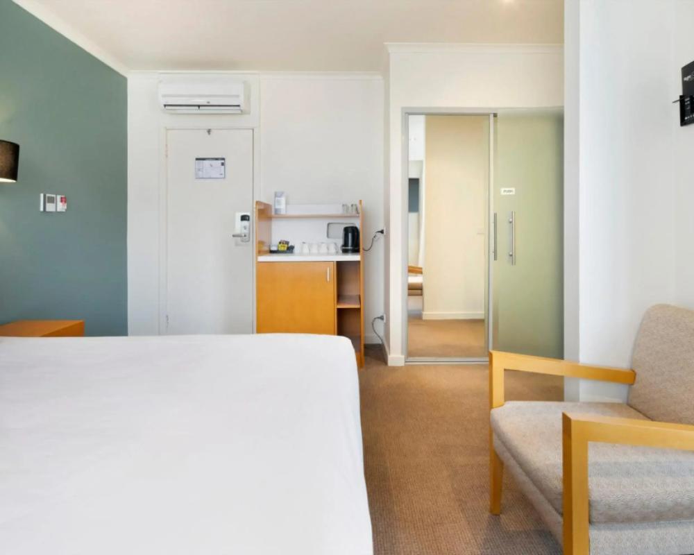 фото Gateway Hotel by Nightcap Plus