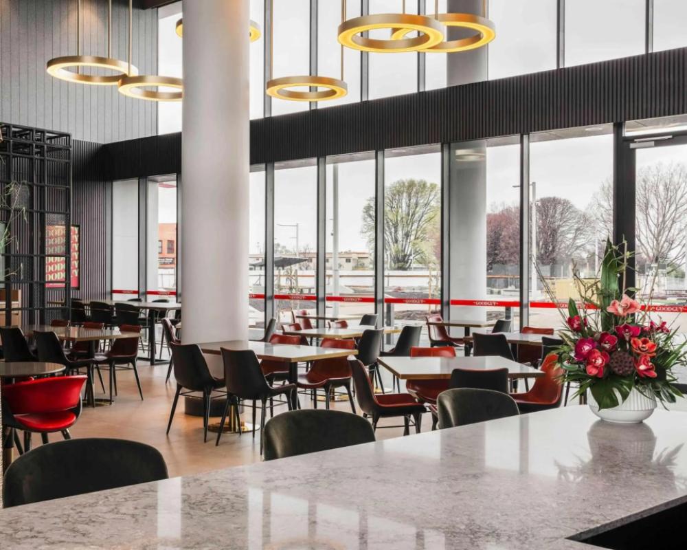 фото Novotel Devonport