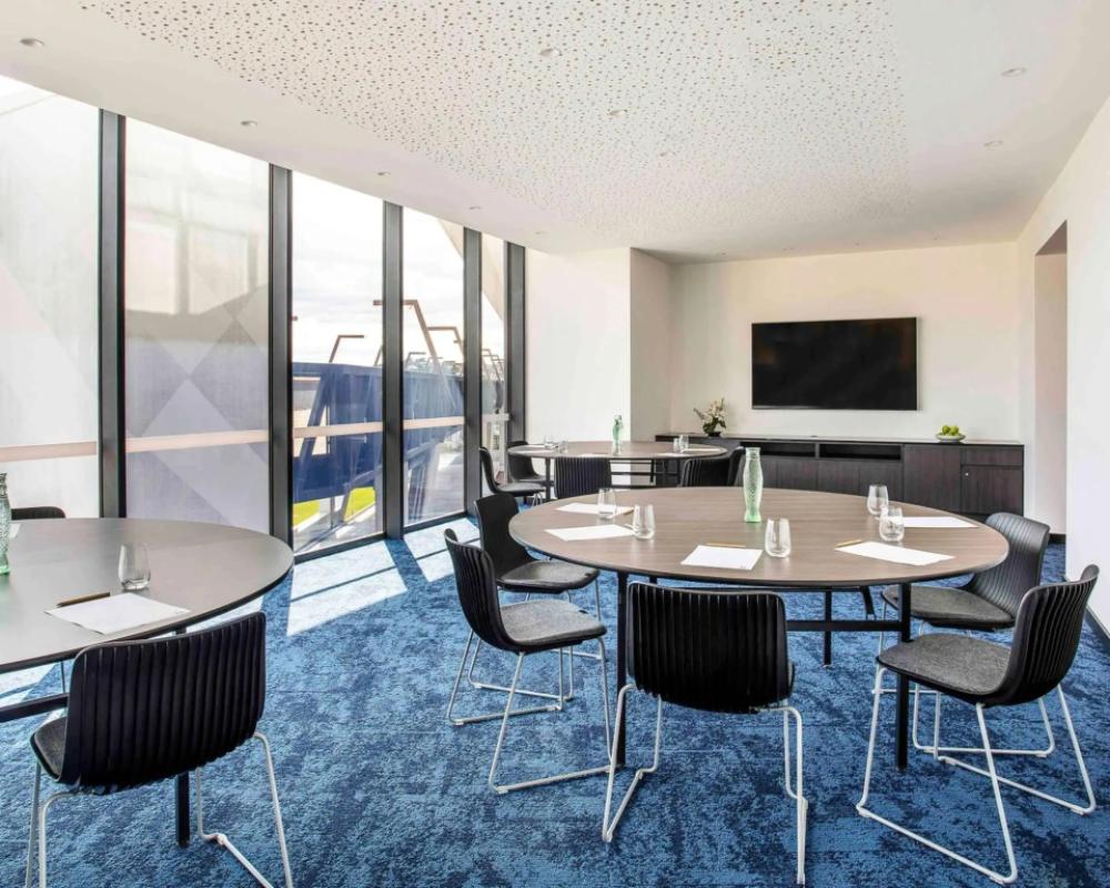 фото Novotel Devonport