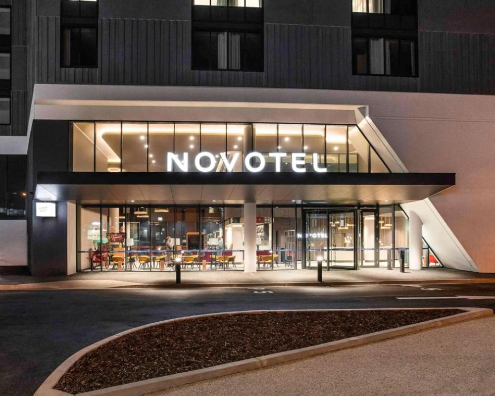 фото Novotel Devonport