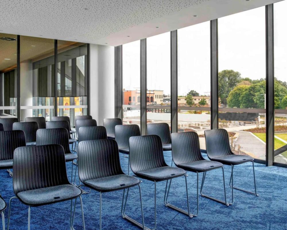 фото Novotel Devonport
