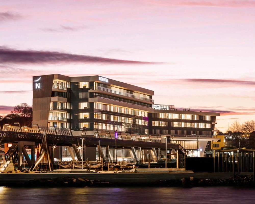 фото Novotel Devonport