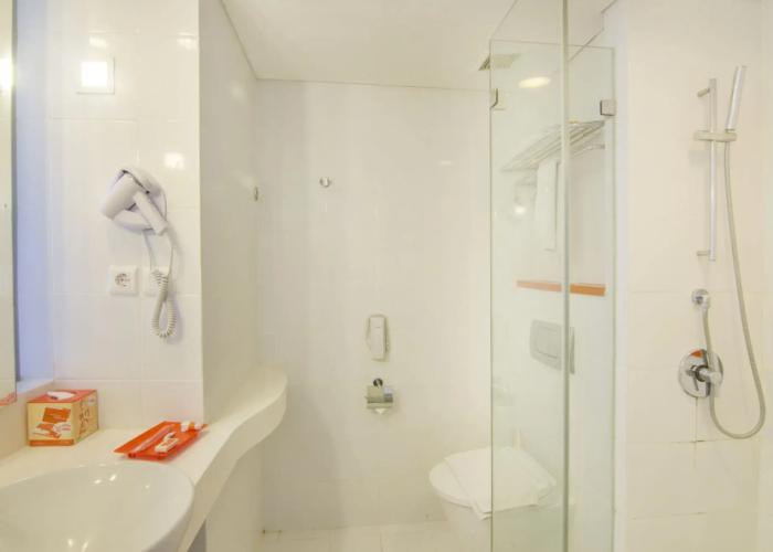 HARRIS Hotel & Conventions Denpasar Bali