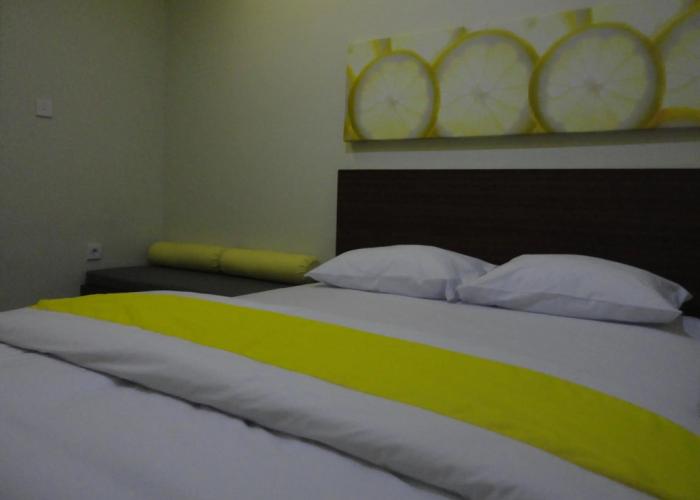 De Lemon Gatsu Hotel