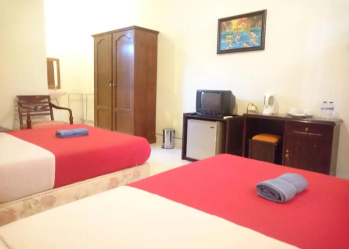 Catur Adi Putra Hotel