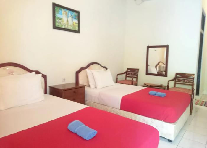Catur Adi Putra Hotel