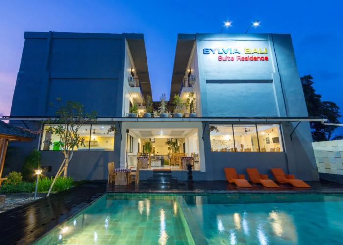 RedDoorz Plus near Mall Bali Galeria 2