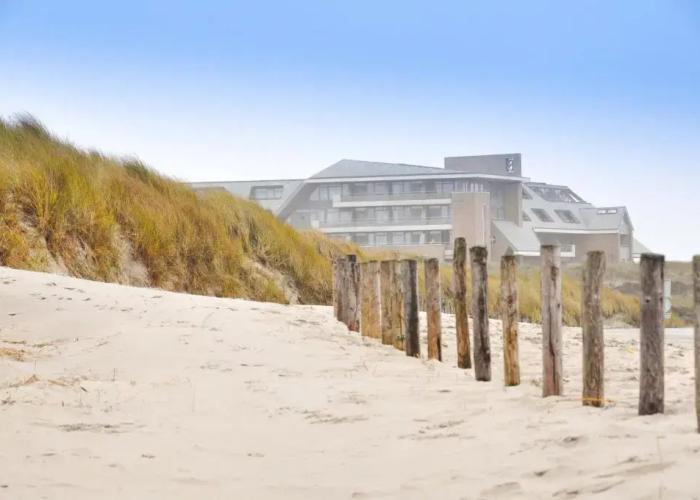 Paal 8 hotel aan Zee