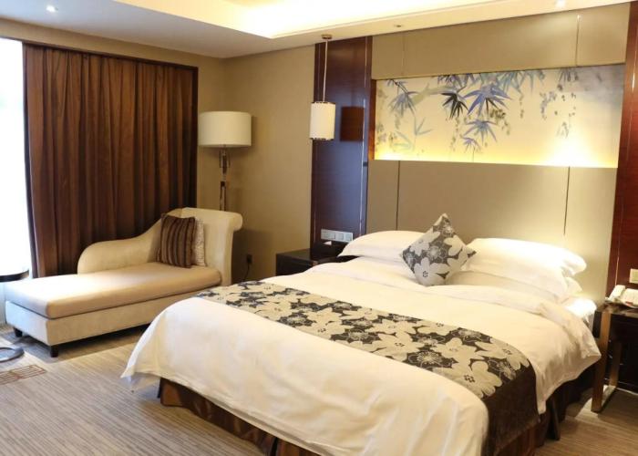 Ramada Yiyang Taojiang