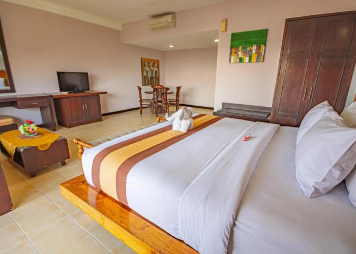 Grand Santhi Hotel