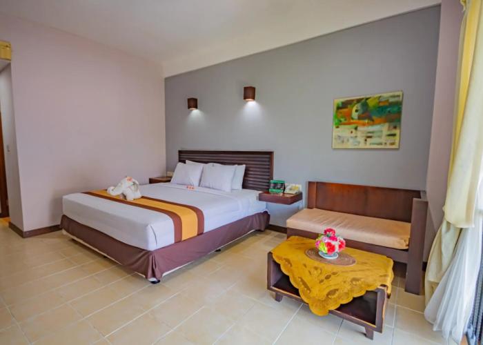 Grand Santhi Hotel
