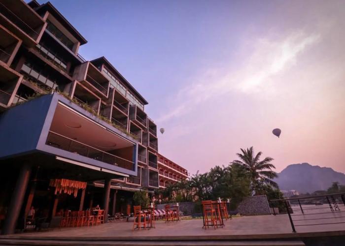 Inthira Vang Vieng