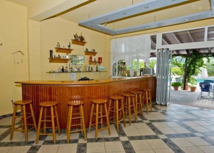 Skentos Hotel