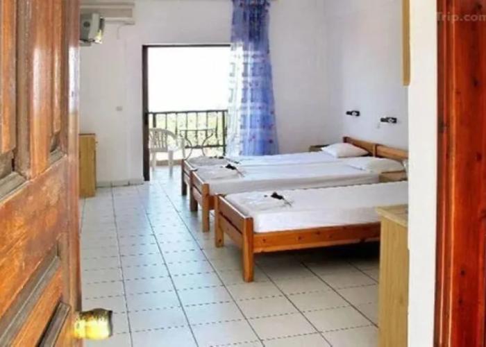 Skentos Hotel