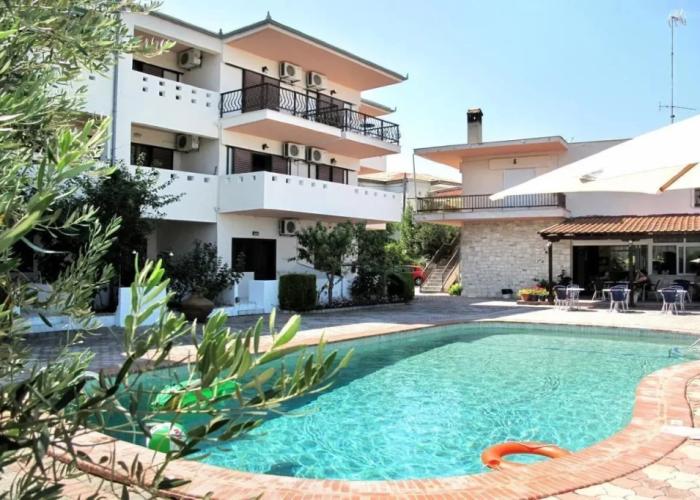Skentos Hotel