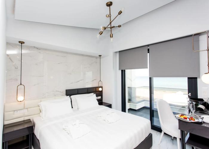 Crystal villas & suites
