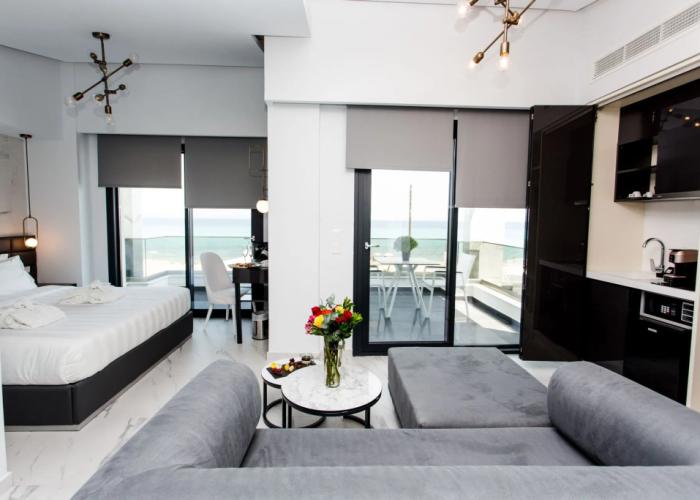 Crystal villas & suites