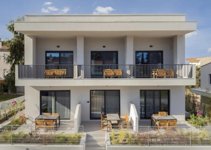 The 8 Suites