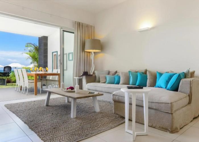 Myra Seafront Suites with Lov