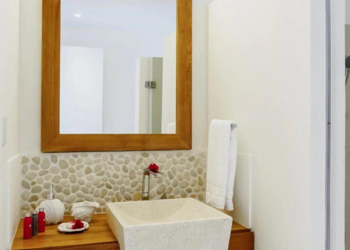 Myra Seafront Suites with Lov