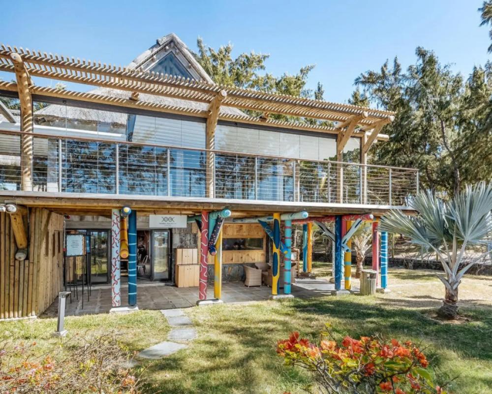 Lagoon Attitude - Adults Only