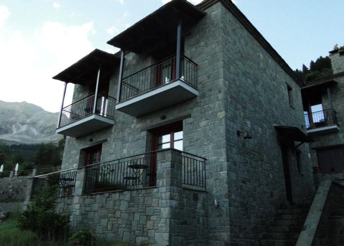 Rouista Tzoumerka Resort