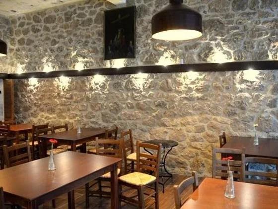 фото Polys Guest House
