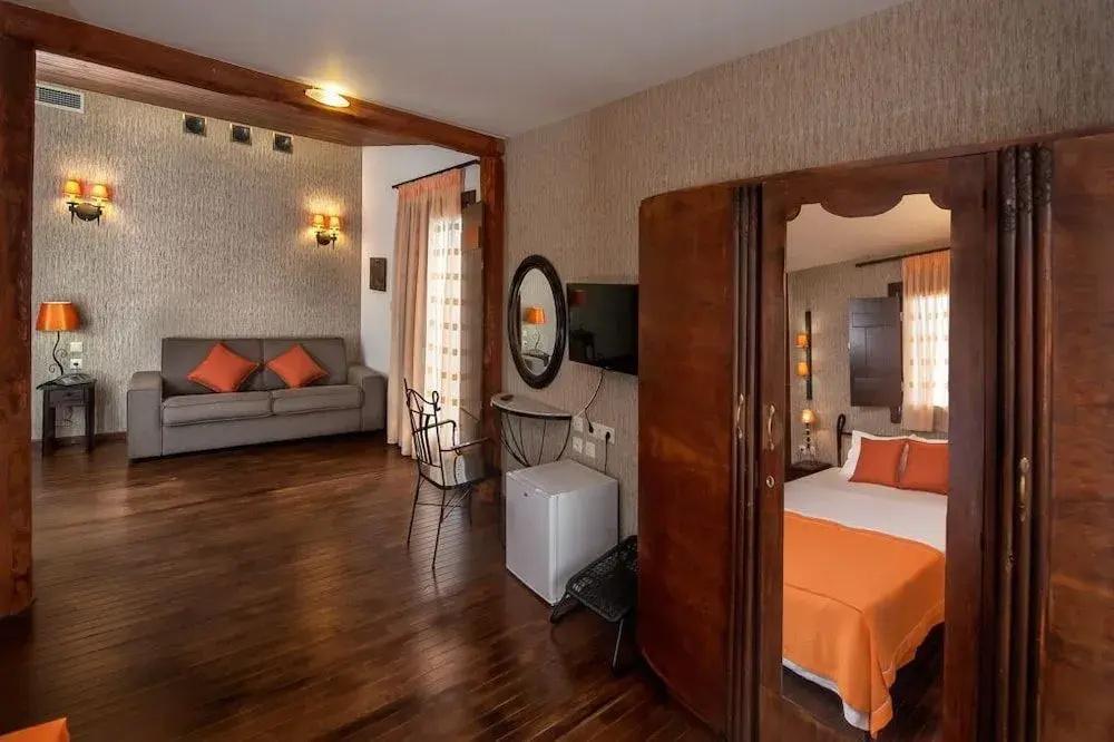фото Polys Guest House