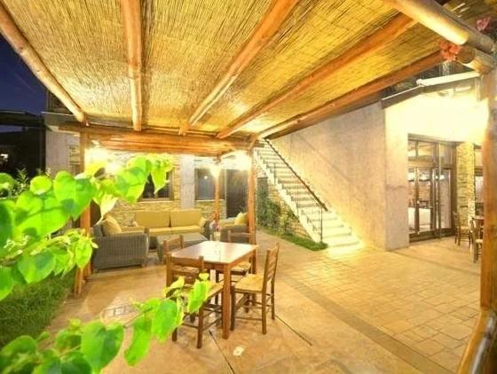 фото Polys Guest House