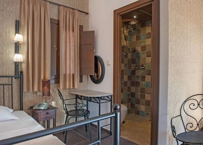 Polys Guest House