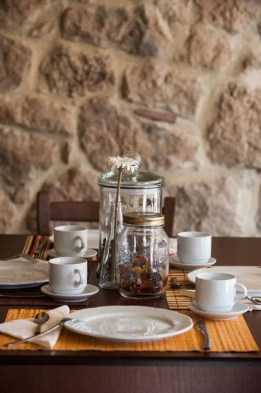 фото Polys Guesthouse