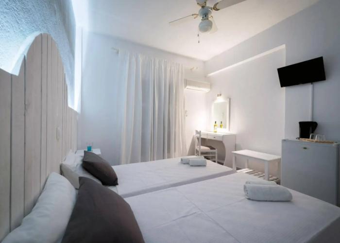 Ikaros Hotel