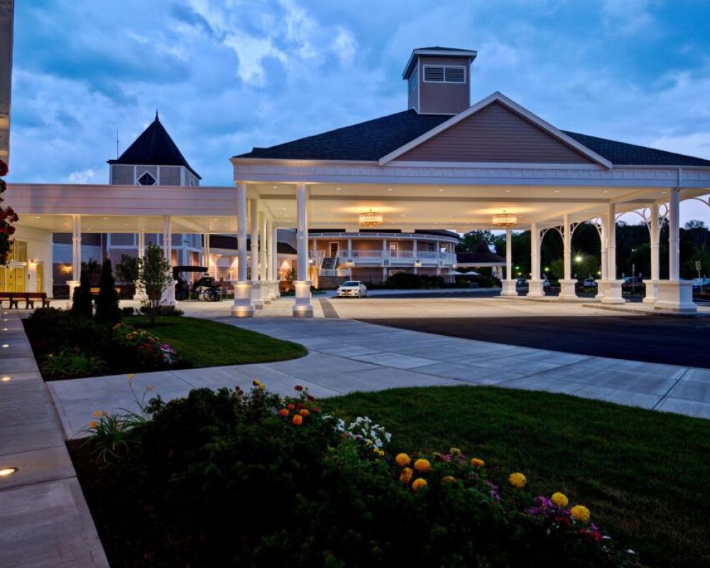 Saratoga Casino Hotel