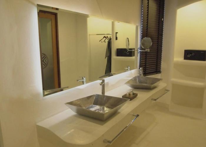 Boribot Pool Resort