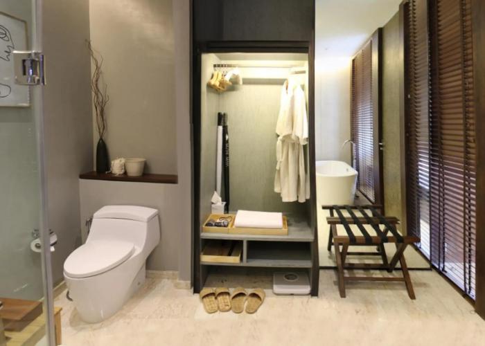Atta Lakeside Resort Suite